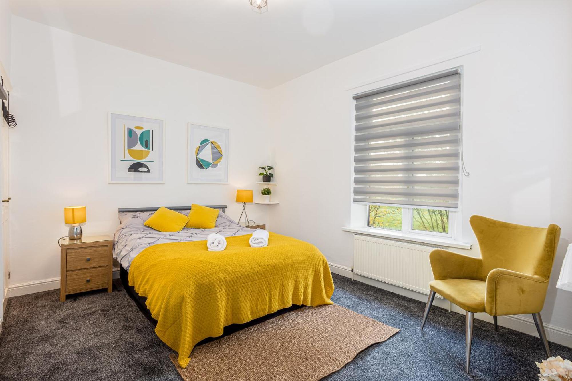 Coronation House By Yourstays - 3 Bedroom House In Newcastle-Under-Lyme Stoke-on-Trent Εξωτερικό φωτογραφία