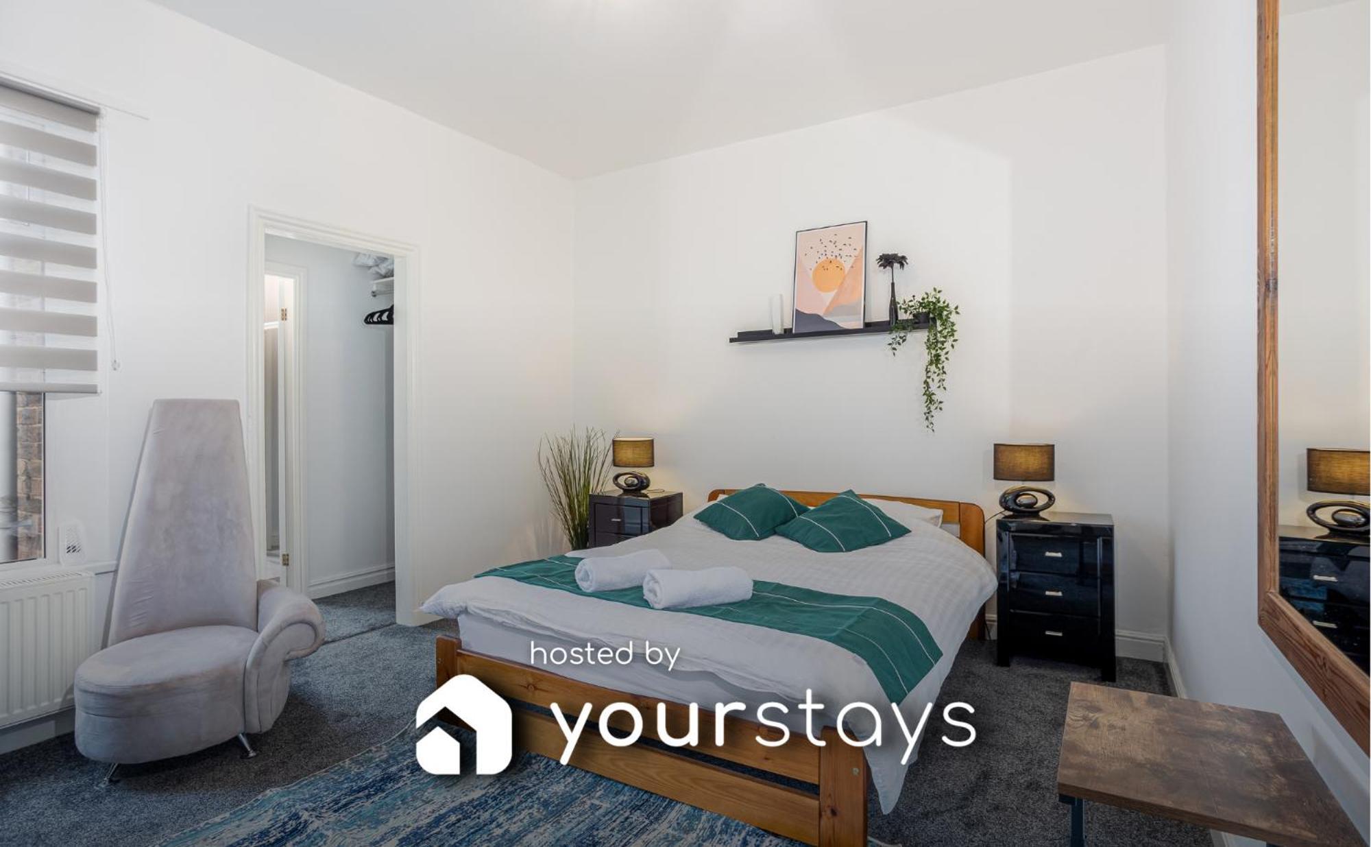 Coronation House By Yourstays - 3 Bedroom House In Newcastle-Under-Lyme Stoke-on-Trent Εξωτερικό φωτογραφία